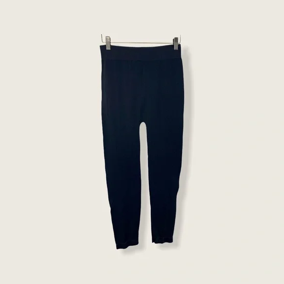 Wear It With Heart Leggings - Picture 4 of 12